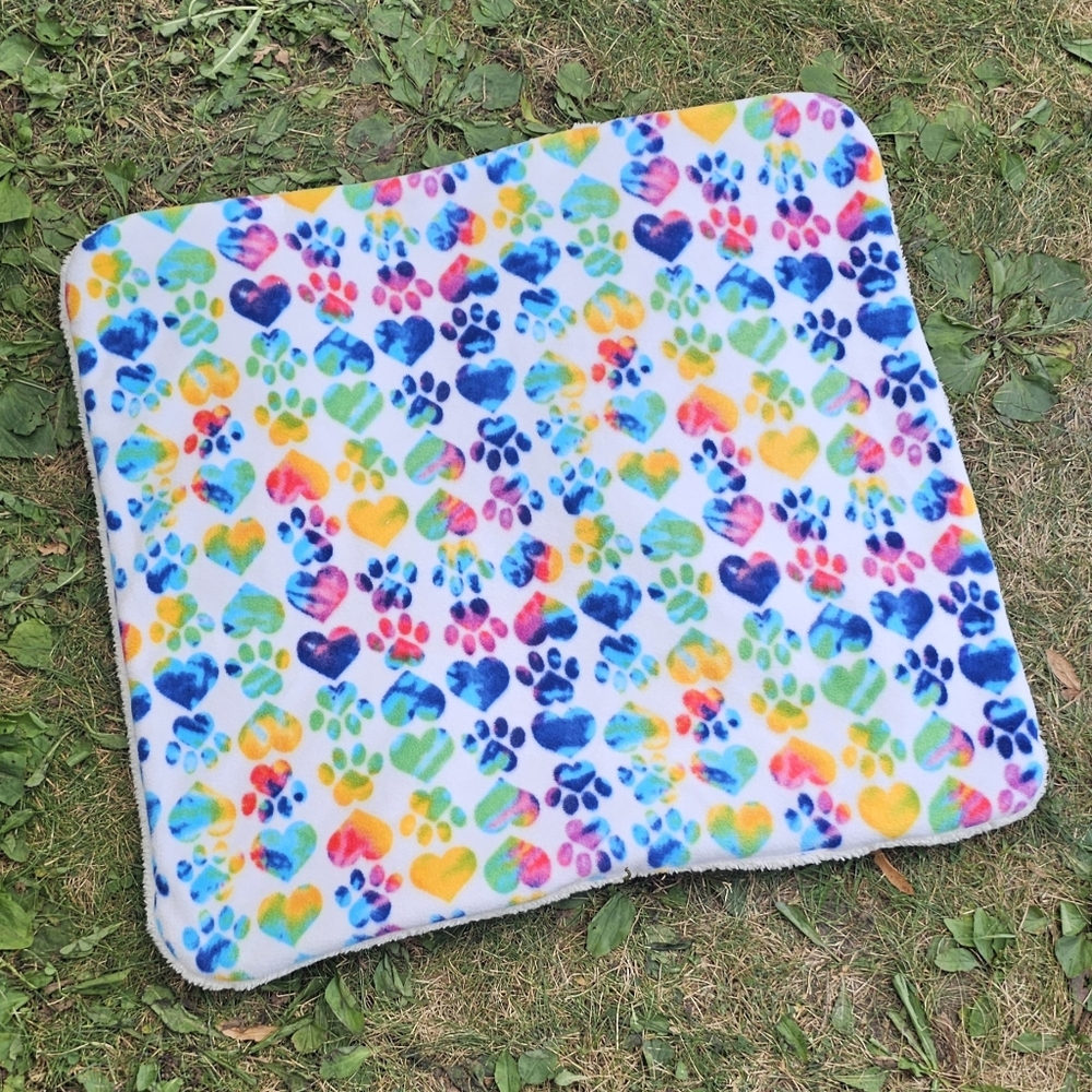 NEW! Rainbow Paw Prints Pet Mat - Large - 3 Layers Fleece Sherpa | Dog Cat Baby